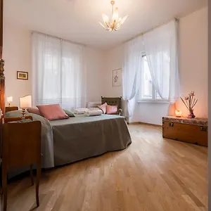 appartamento-santa-felicita.it-tuscanyhotel.com/
